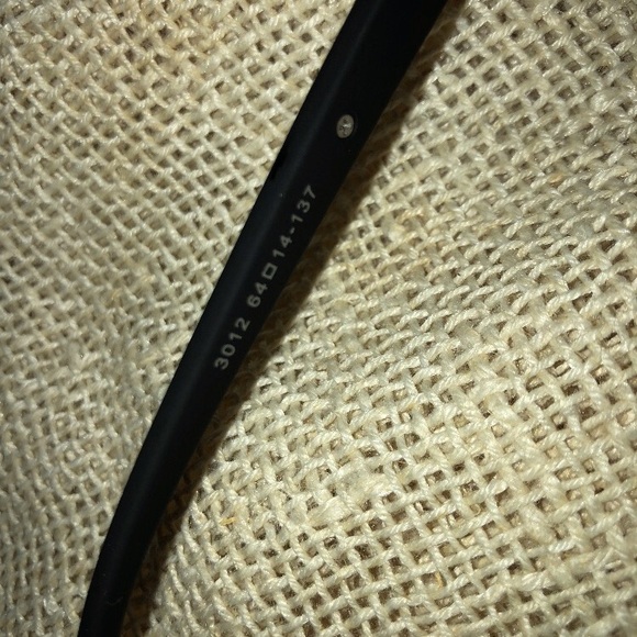 Sunglasses - Picture 3 of 4